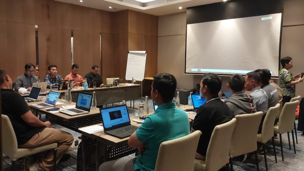 Sewa Laptop untuk acara zoom meeting