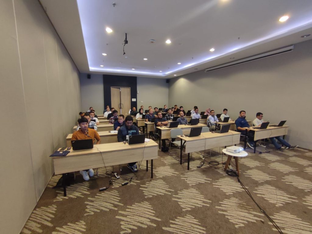 Layanan sewa laptop Surabaya dan area sekitar dengan spesifikasi tinggi untuk kebutuhan kerja dan presentasi.