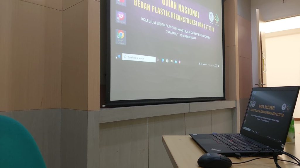 Sewa Proyektor di surabaya untuk segala event